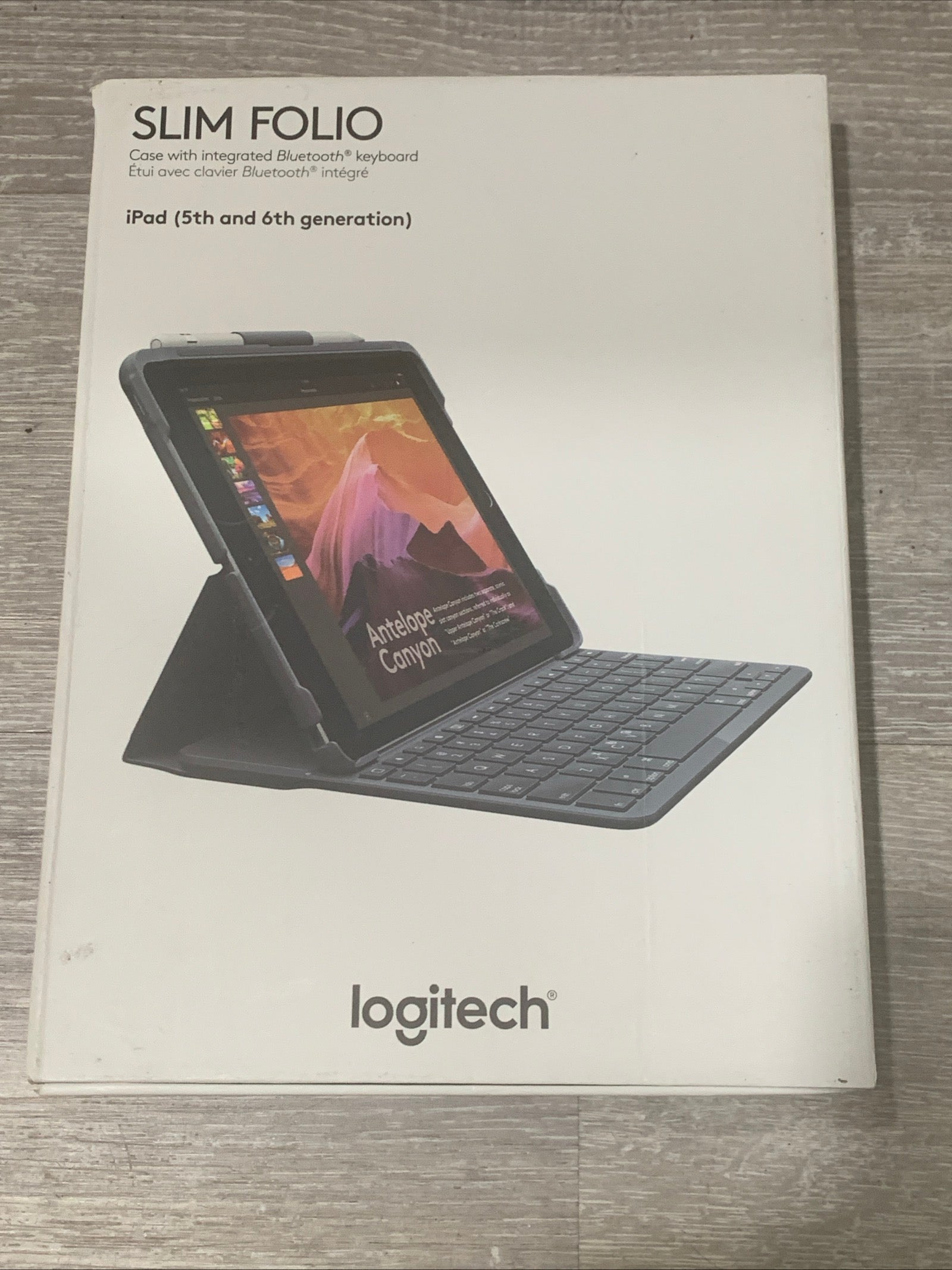 Logitech slim folio for ipad 5th and 6 th generation case with keyboard