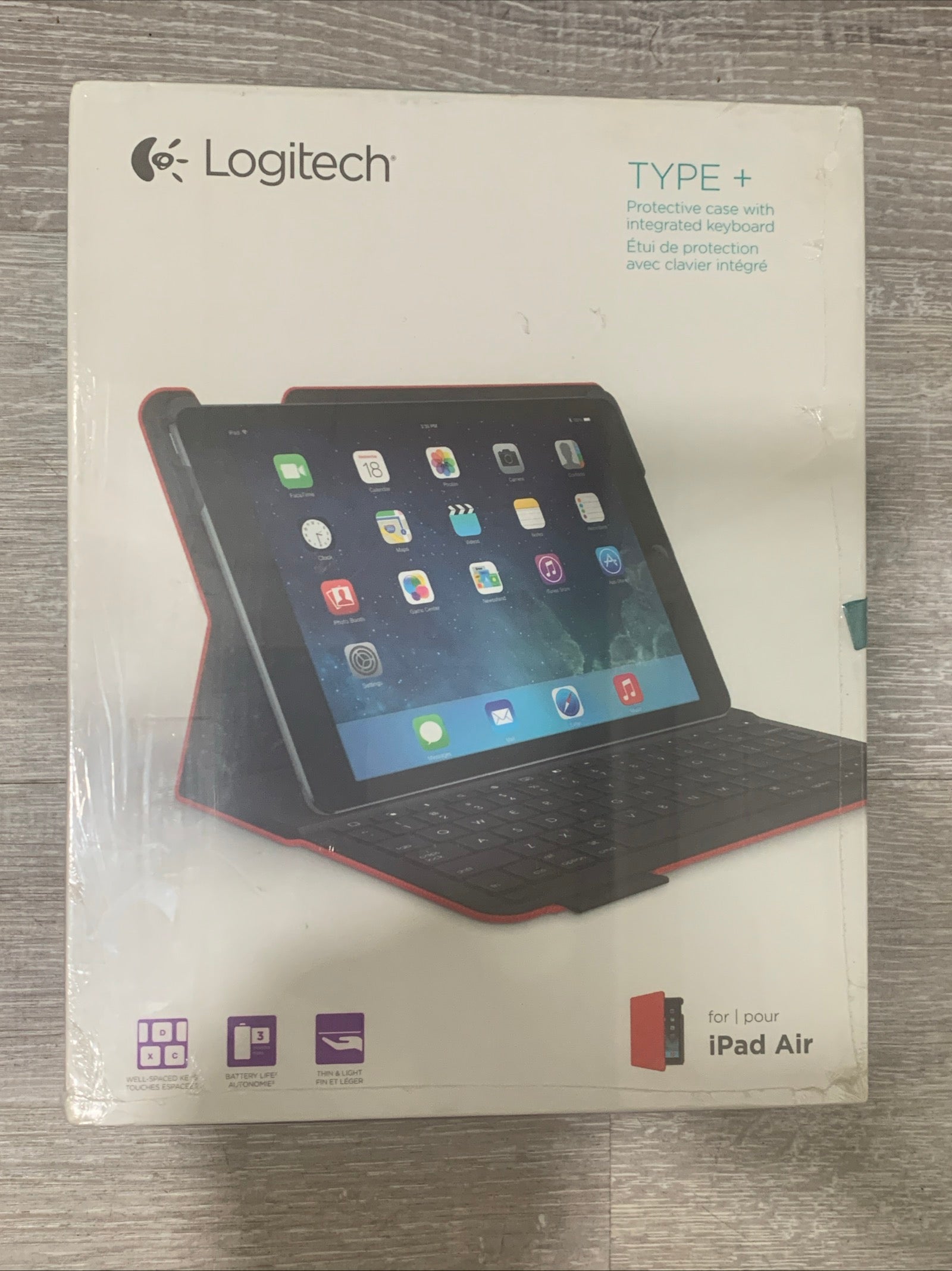 Logitech slim folio for ipad 5th and 6 th generation case with keyboard