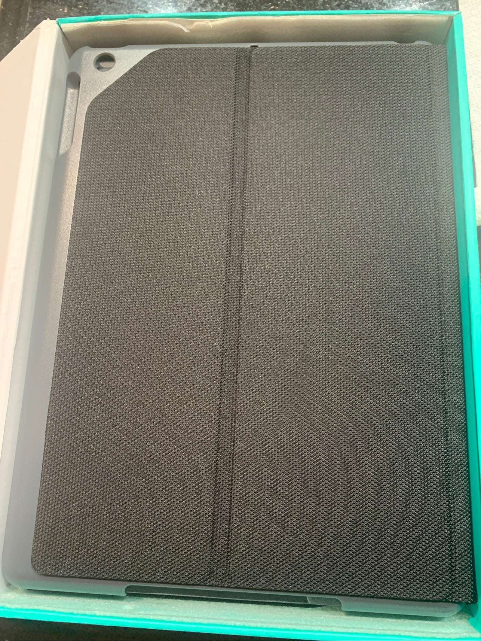 Logitech slim for ipad 5th generation